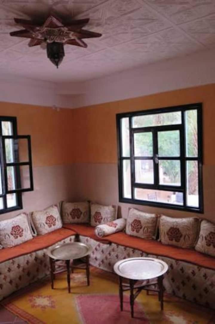 Au Jardin De Tamnougalt Hotel Agdz Exterior photo